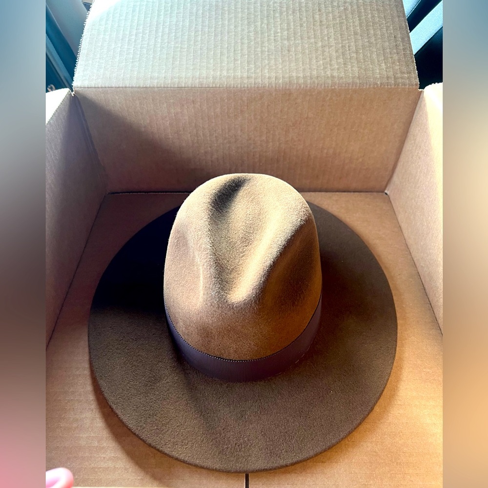 HAMPUI HATS SIZE 55 BRAND NEW ORIGINAL PRICE 300 SELLING FOR 170